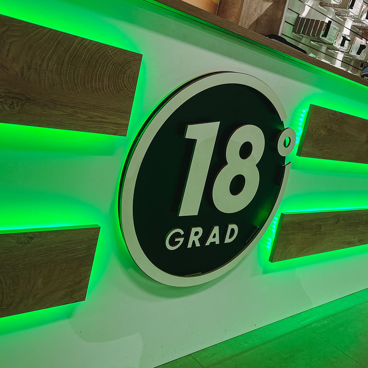 18° GRAD Logo